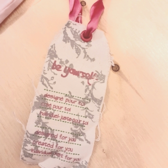 3 for $25 Bundle Sale- NWT Be Yourself Brand Tee. Size Medium - Picture 10 of 15